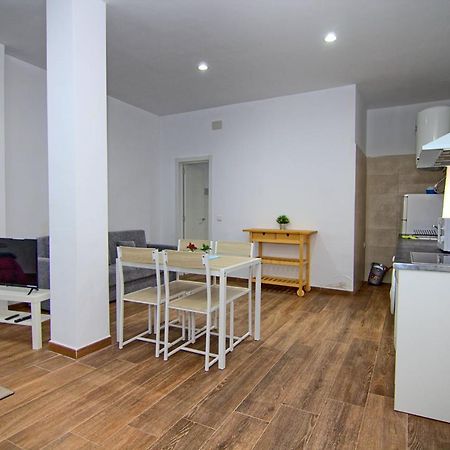 Mercado Huelin Apartments Malaga Bagian luar foto